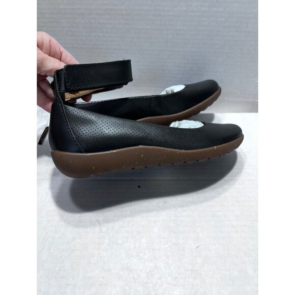 Clarks Medora Nina Black Leather Womens Ankle Strap Shoes US 6M - Picture 3 of 11